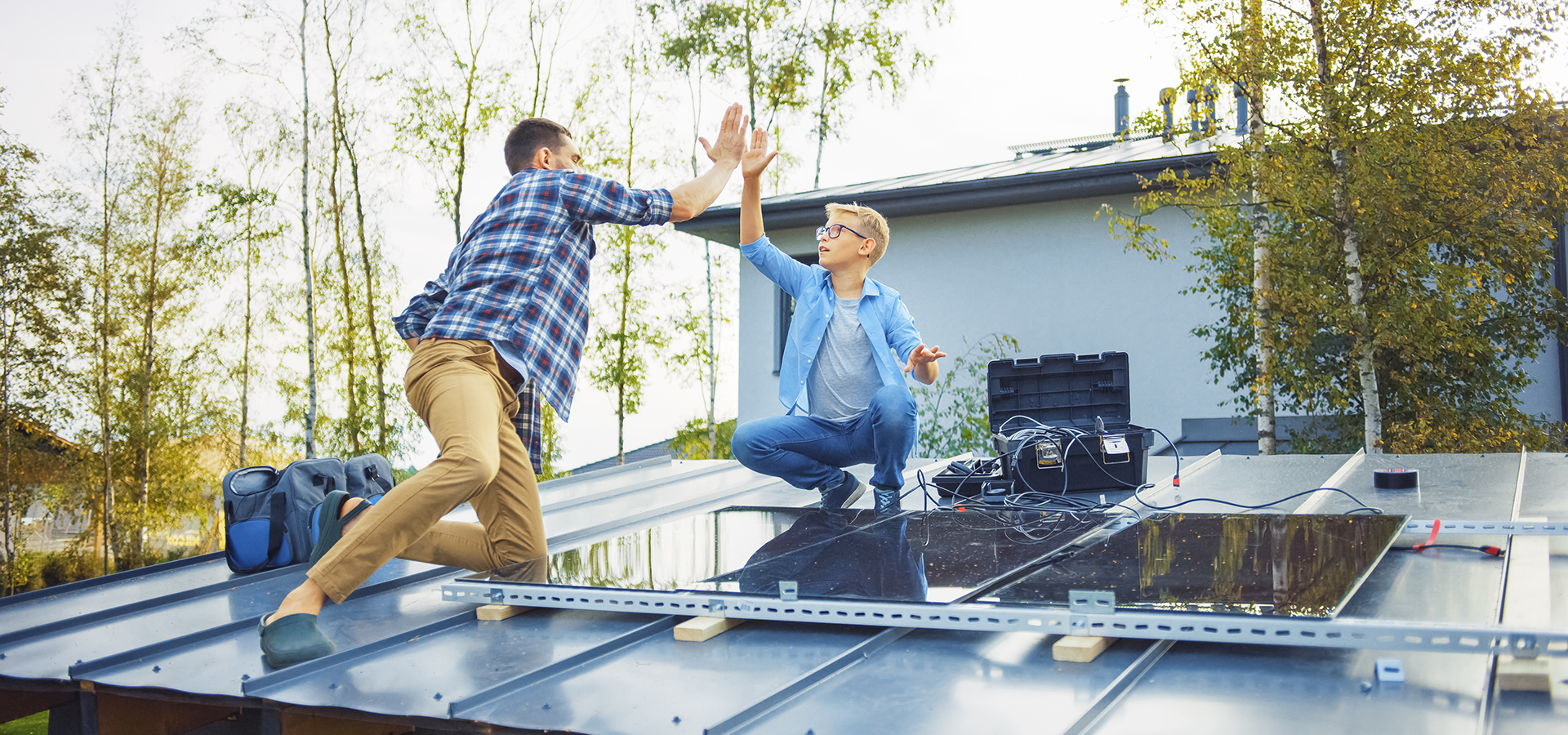 header_photovoltaik_heroscene_iStock-1273484324