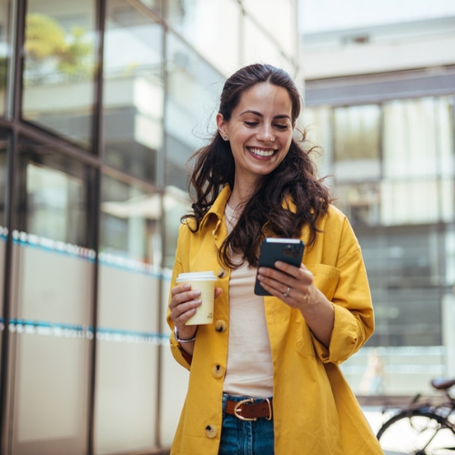 dynStromtarife_Smart_per_App_iStock-1816361996_bearb